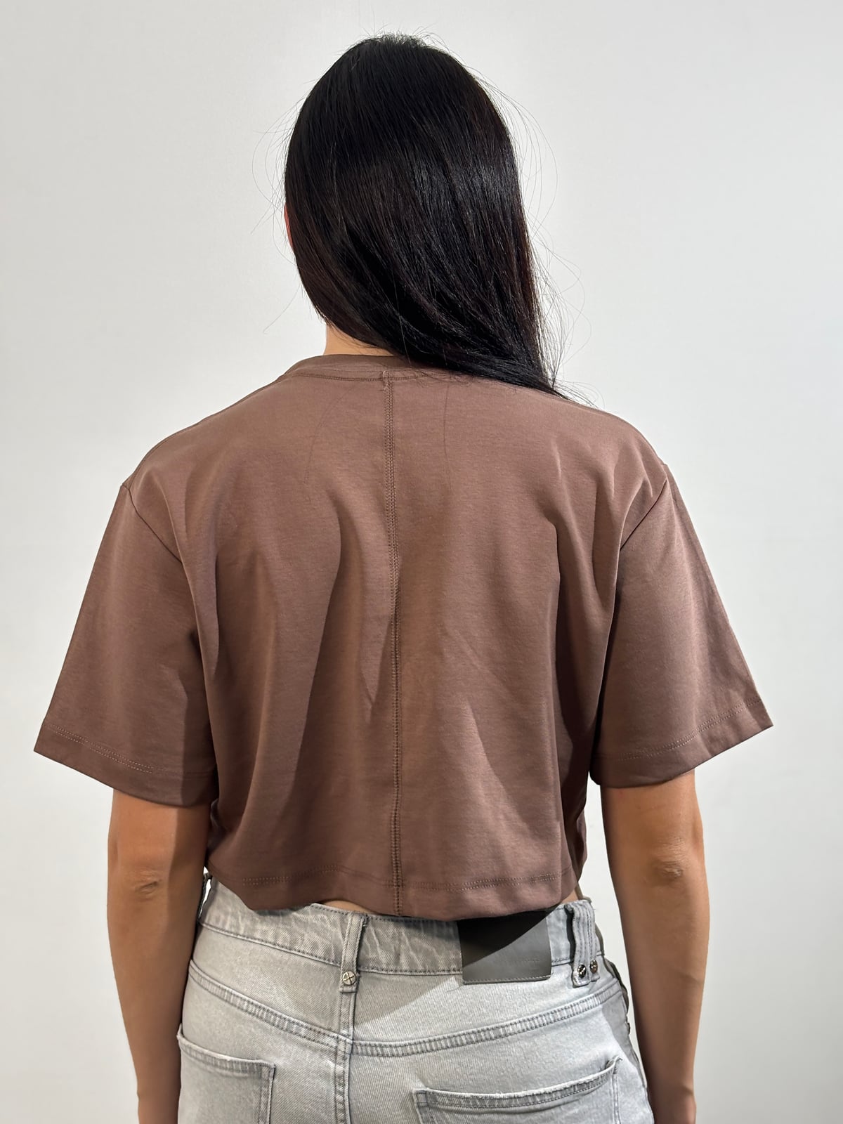 Crop Top Dama Qatar blank, color chocolate - Tu Prenda