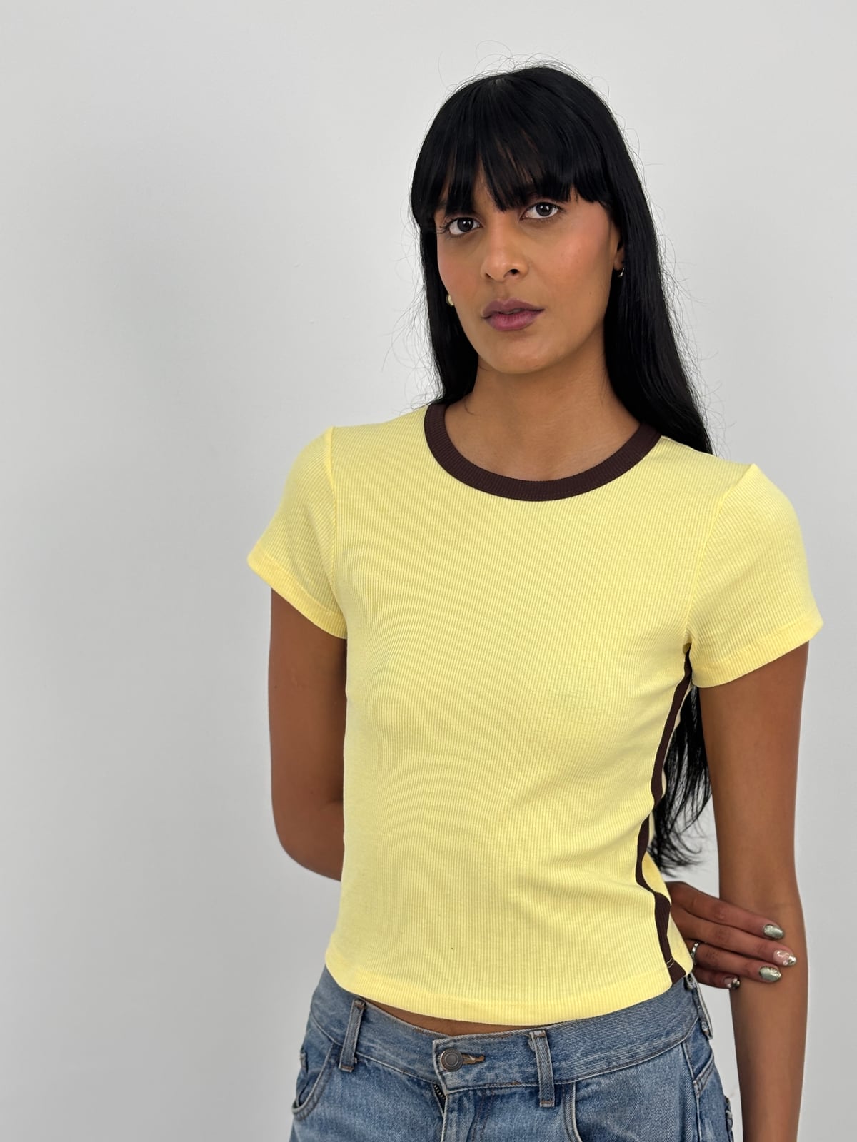 Blusa Cuello Redondo Dama Rib blank, color amarillo sesgo café - Tu Prenda