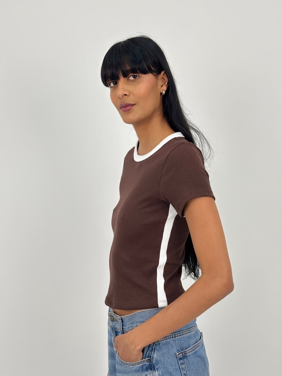 Blusa Cuello Redondo Dama Rib blank, color café sesgo cremoso - Tu Prenda