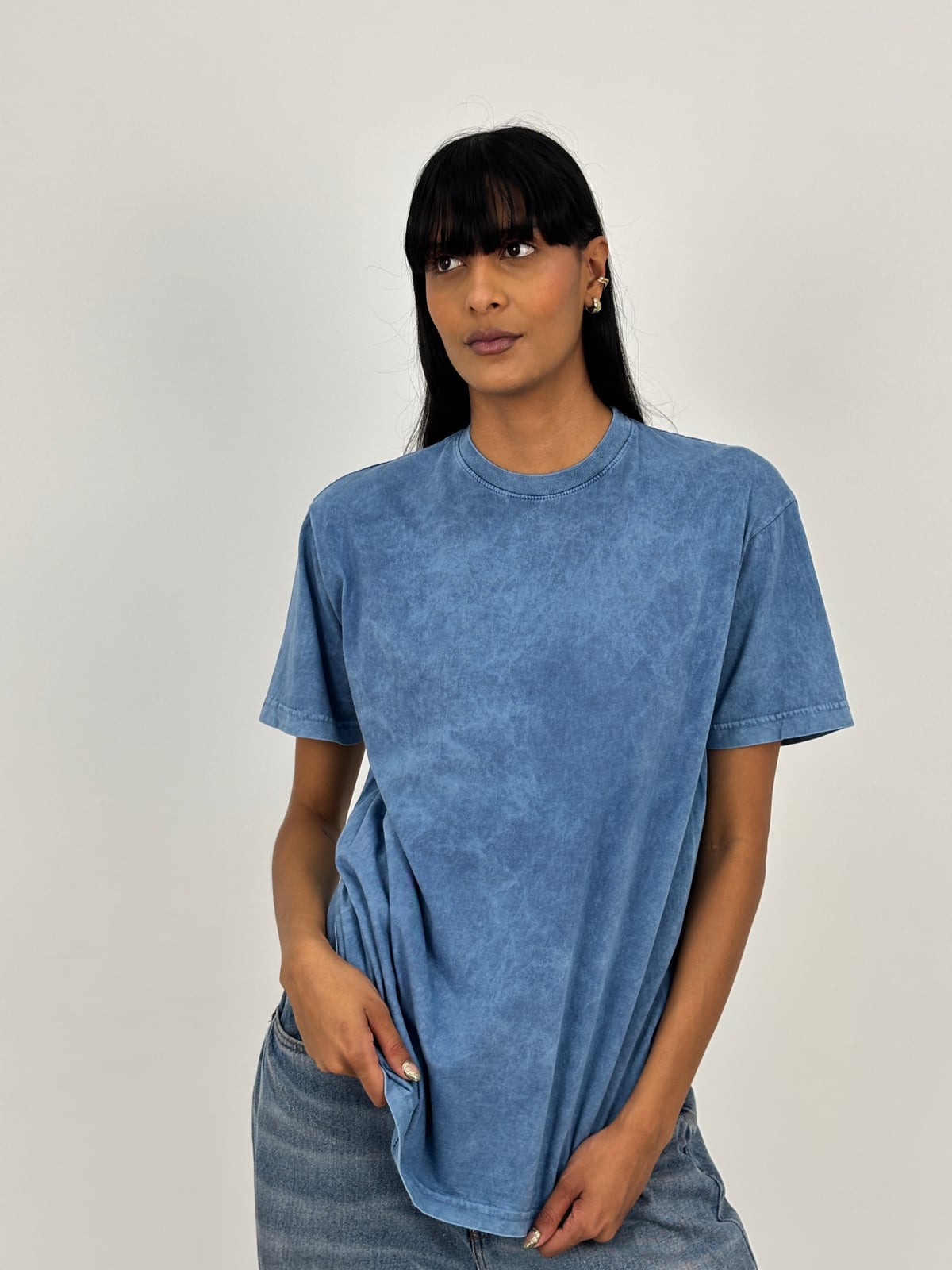 Camiseta Acid Wash Regular Fit blank, color azul - Tu Prenda
