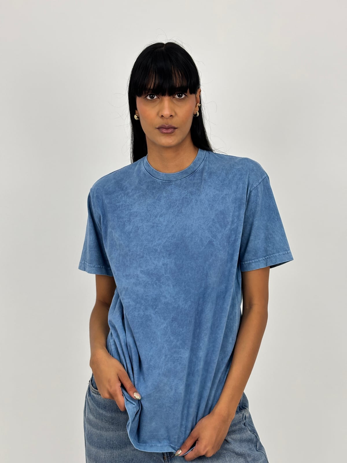 Camiseta Acid Wash Regular Fit blank, color azul - Tu Prenda
