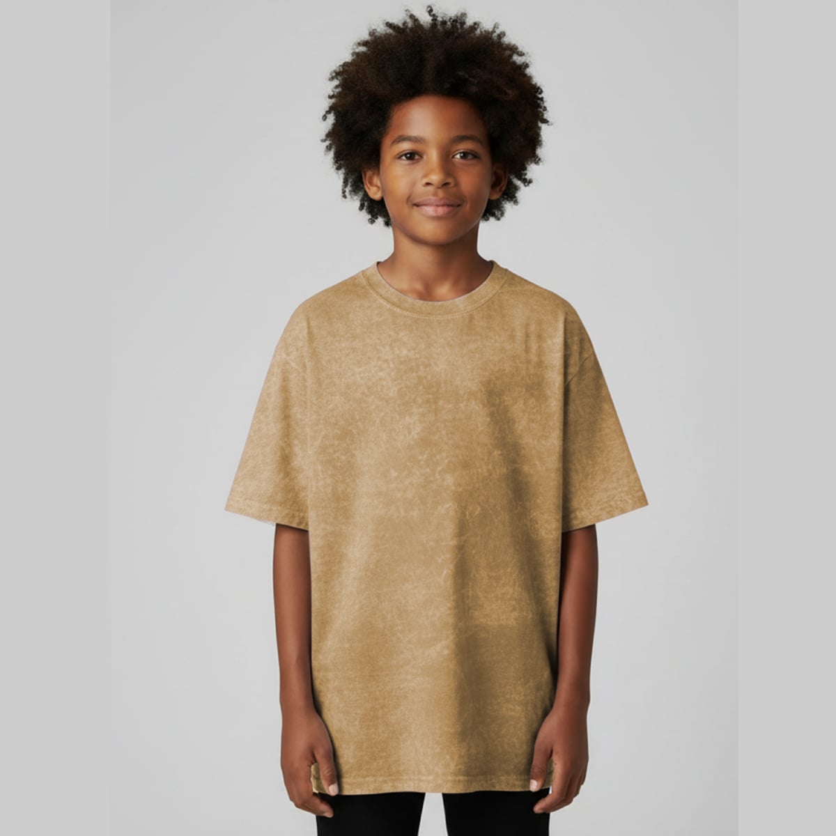 Camiseta Oversize Niño Acid Wash blank, color pardo - Tu Prenda