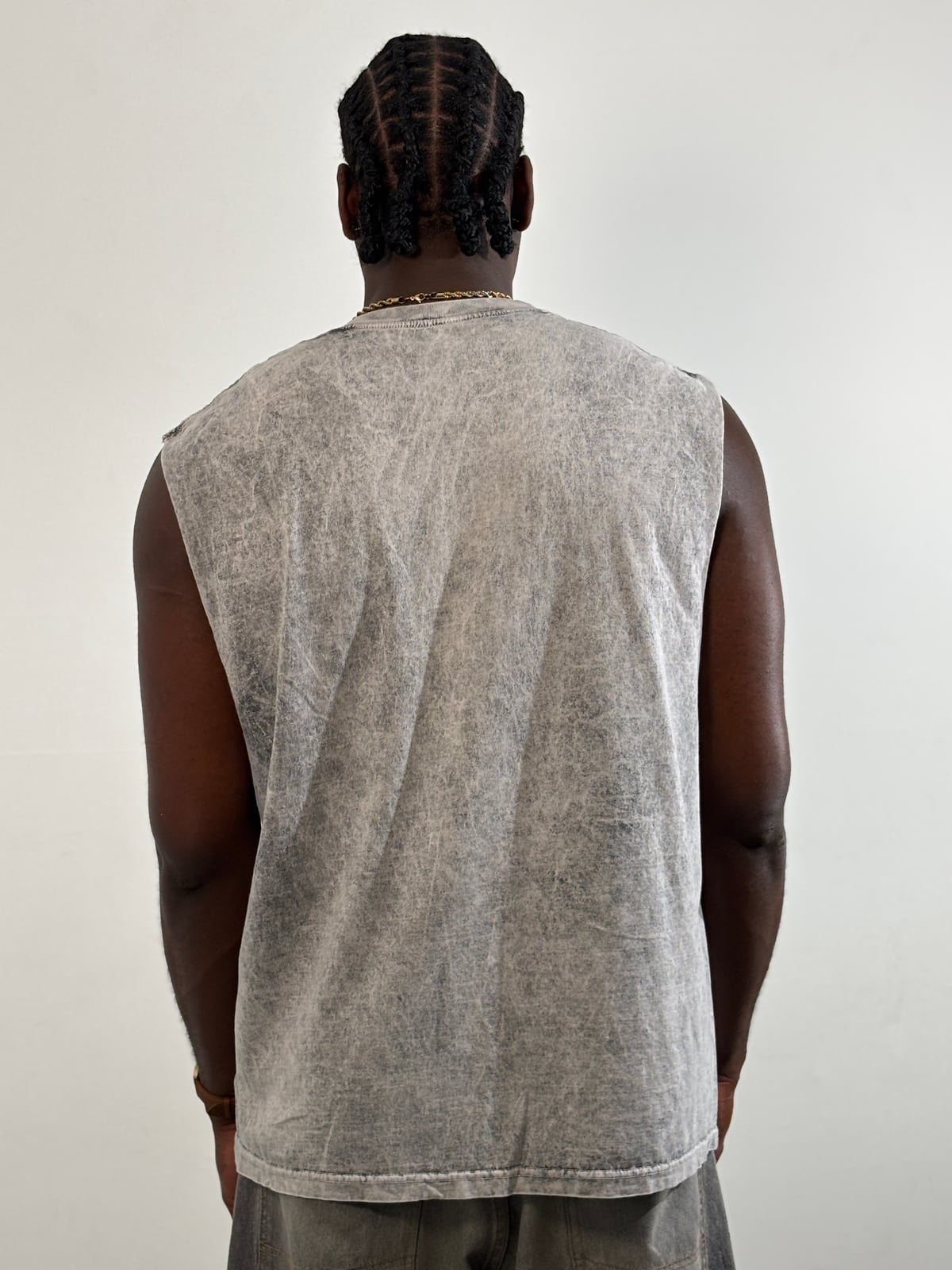 Camisilla Hombre Acid Wash Oversize blank, color gris - Tu Prenda