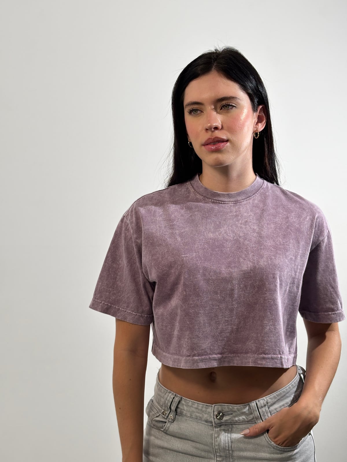 Crop Top Dama Acid Wash blank, color lila - Tu Prenda