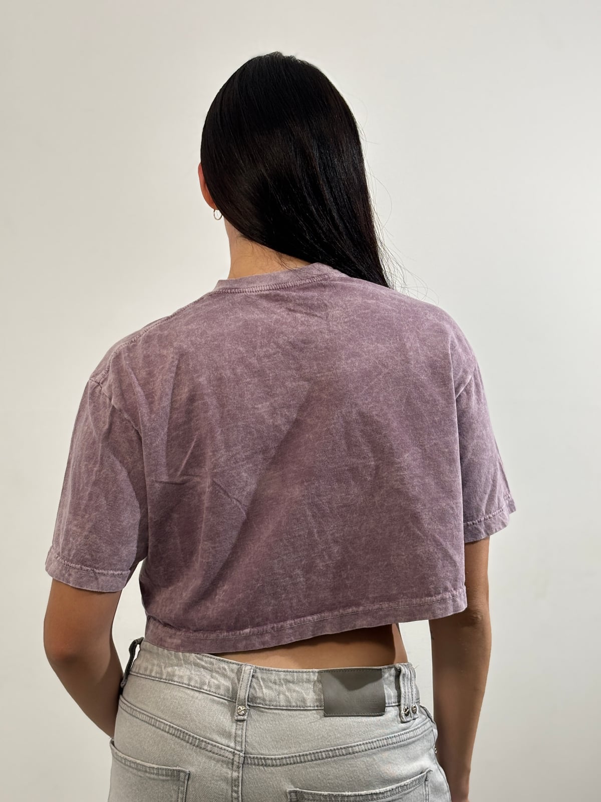 Crop Top Dama Acid Wash blank, color lila - Tu Prenda