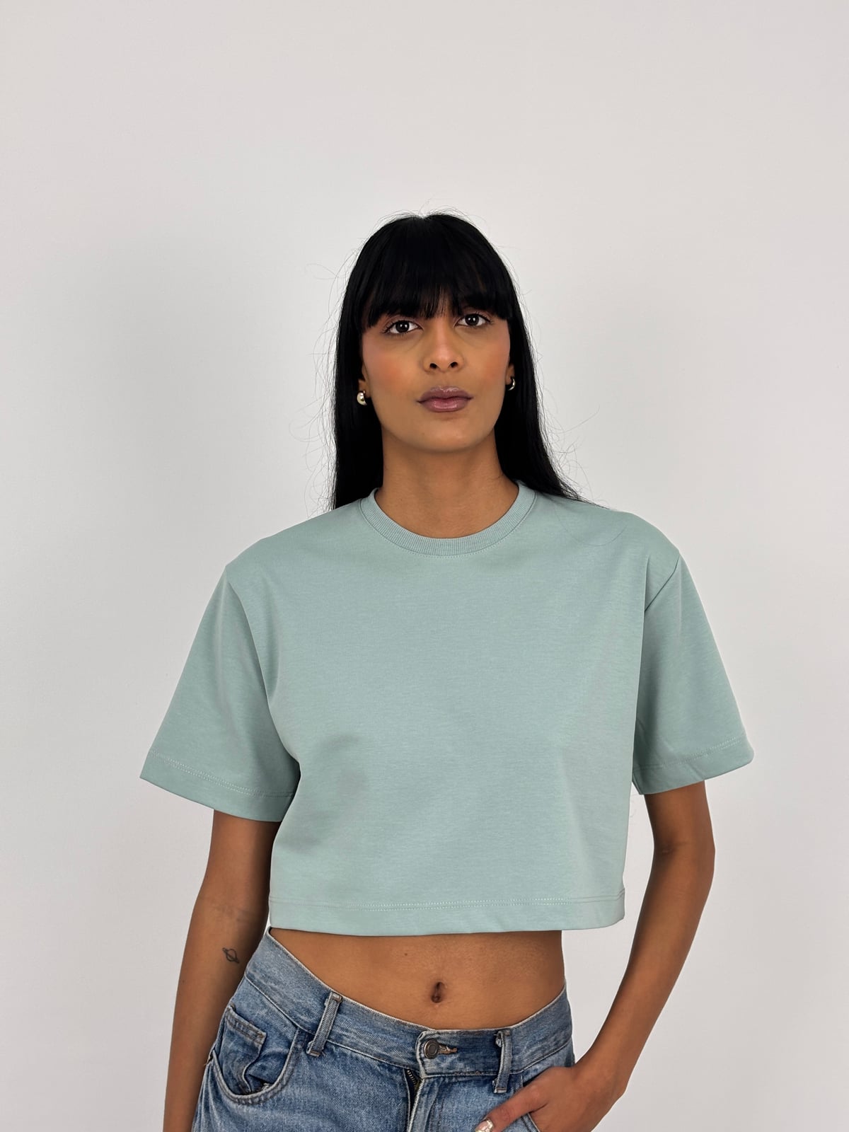 Crop Top Dama Qatar blank, color salvia - Tu Prenda