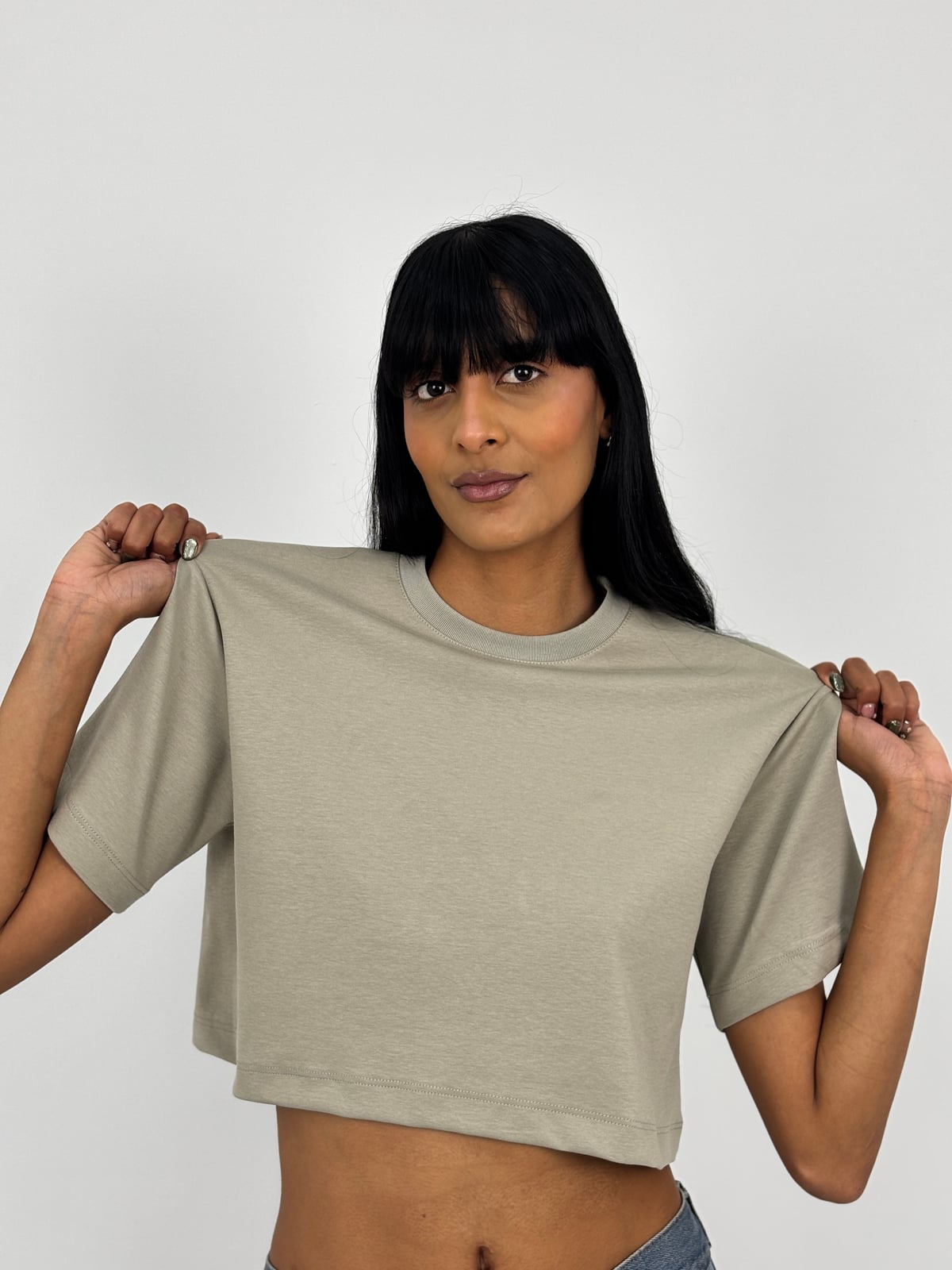 Crop Top Dama Qatar blank, color v oliva - Tu Prenda