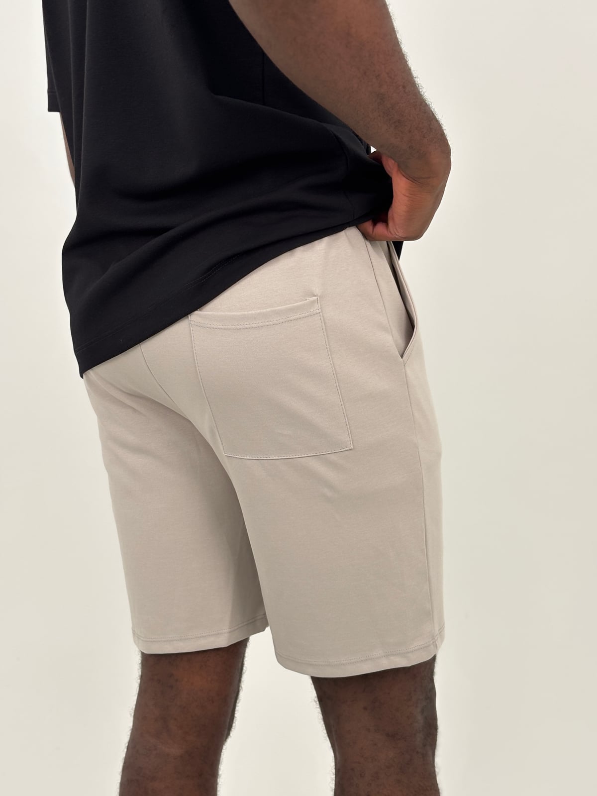 Pantaloneta Qatar Hombre blank, color crema - Tu Prenda