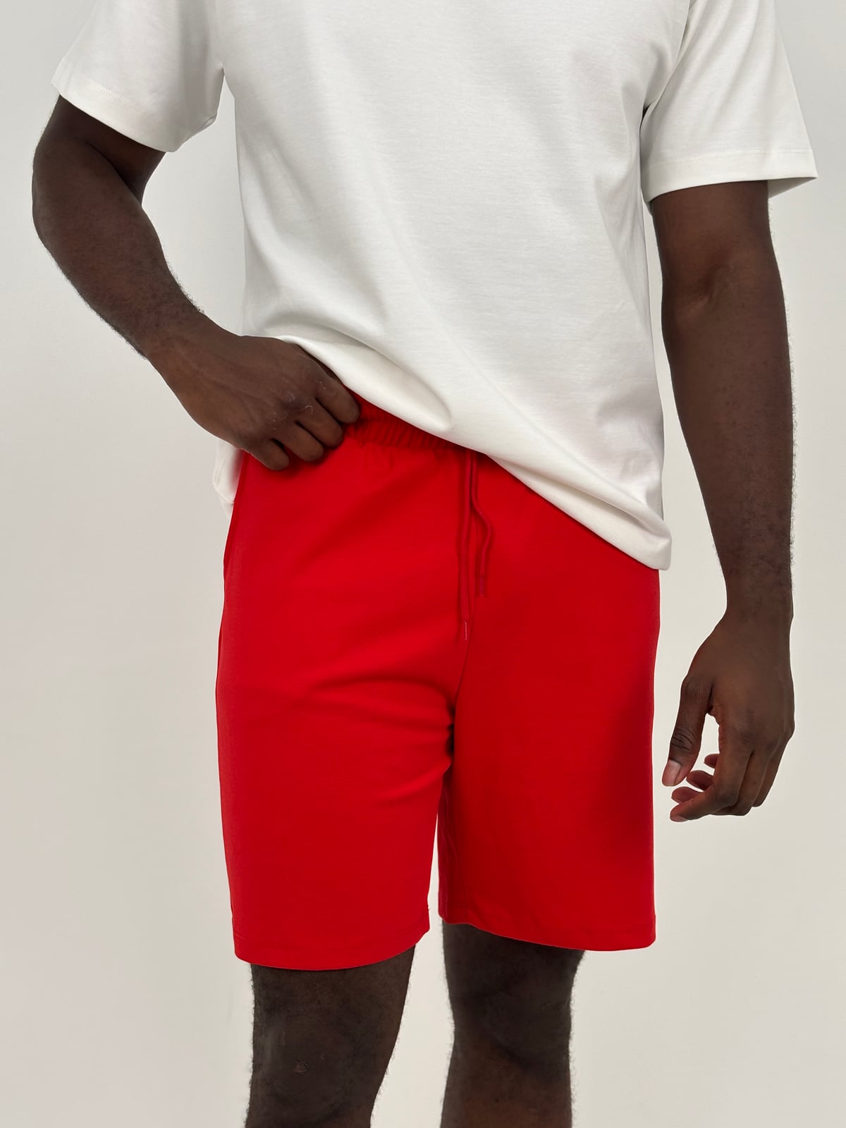 Pantaloneta Qatar Hombre blank, color rojo - Tu Prenda