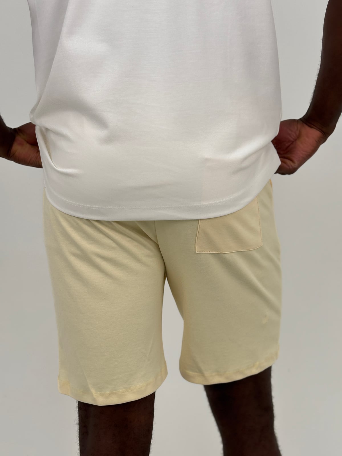 Pantaloneta Qatar Hombre blank, color vainilla - Tu Prenda